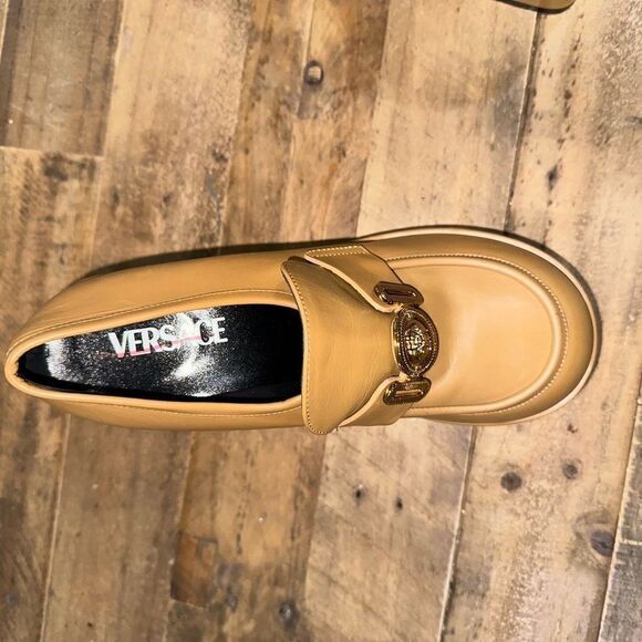Versace Logo Leather Brown Platform Pumps Size 9.5 - Picture 3 of 7